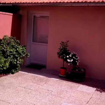 Ty-Yan Apartment Tours Exterior photo